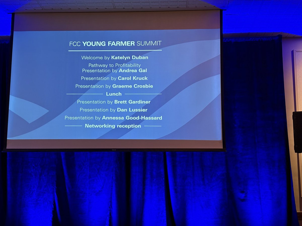 It’s a pleasure to be at <a href="/FCCagriculture/">Farm Credit Canada</a> #YoungFarmerSummit learning from my fellow speakers and connecting with other #OntAg farmers about farm business management.