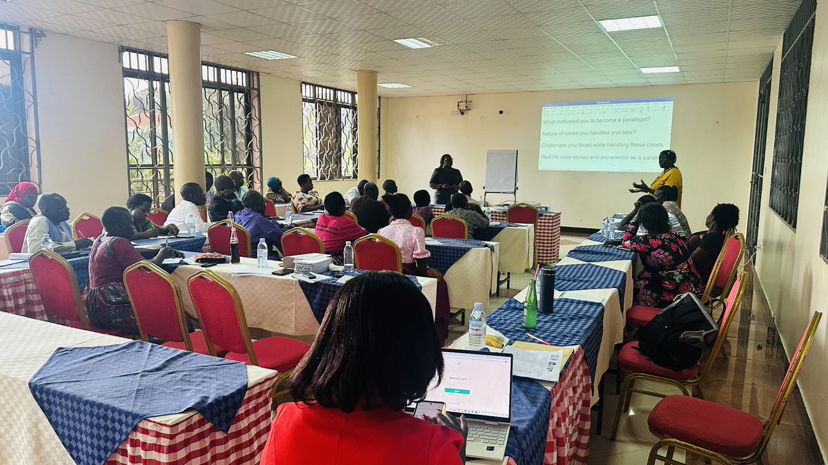 AAssimwe's tweet photo. Under #FATEProject, I delivered an interactive presentation on stakeholder collaboration &best practices for advancing #AccessToJustice.
The paralegals deeply appreciated @uwonet efforts in enhancing their capacity to support communities effectively! @RitaAciro @asf_eastafrica https://t.co/pceYhMDhkV