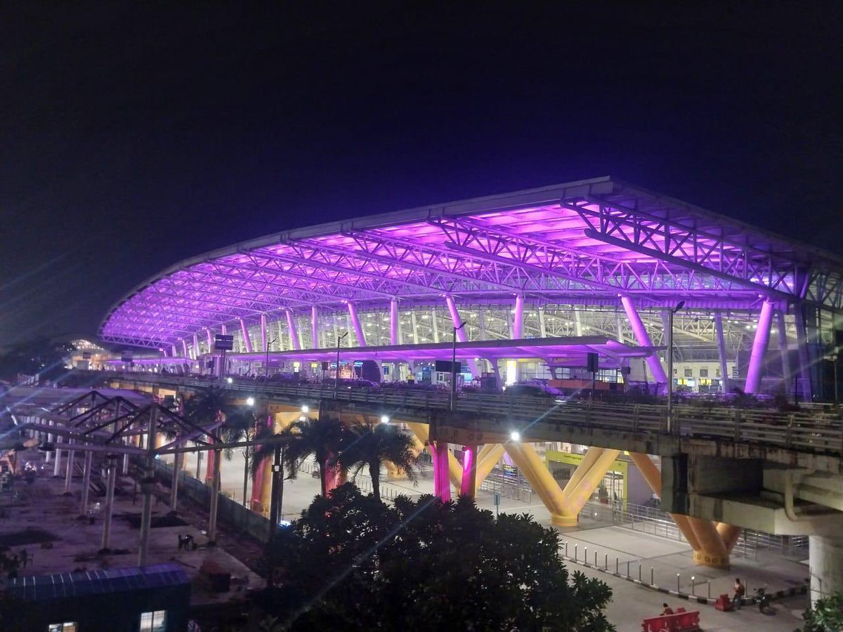 feeldipakness's tweet photo. Chennai International Airport Terminals are illuminated in Purple lighting today to create awareness on the International day for Persons with Disabilities. https://t.co/YjhLJJRybm