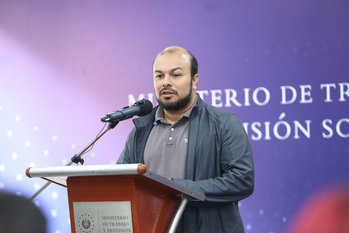 PrensaMiTrabajo's tweet photo. "Adecuar los trabajos es complicado pero es posible, sobre todo cuando se hacen alianzas. Con el Ministerio de Trabajo, hemos tenido al mejor aliado posible, siempre a disposición de ayudarnos". Jose Balmore, líder de inclusión laboral, empresa Ternova. https://t.co/TlybgiQXX1
