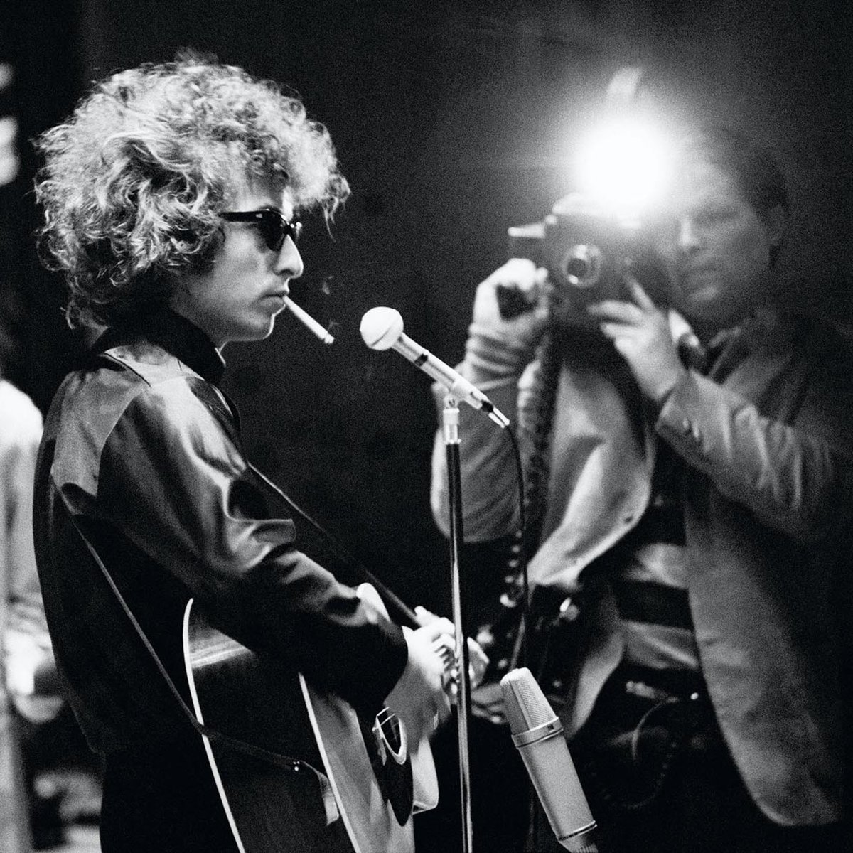 Scared To Dance (@scaredtodance) on Twitter photo Our film night returns with Don't Look Back on Thursday at <a href="/HackneyPH/">Hackney Picturehouse</a>!
<a href="/MrNishKumar/">Nish Kumar</a> has chosen the Bob Dylan classic and he will be in conversation in screen 1. Featuring Subterranean Homesick Blues, The Times They Are A-Changin' and It’s All Over Now, Baby Blue and more. Our film night returns with Don't Look Back on Thursday at <a href="/HackneyPH/">Hackney Picturehouse</a>!
<a href="/MrNishKumar/">Nish Kumar</a> has chosen the Bob Dylan classic and he will be in conversation in screen 1. Featuring Subterranean Homesick Blues, The Times They Are A-Changin' and It’s All Over Now, Baby Blue and more.