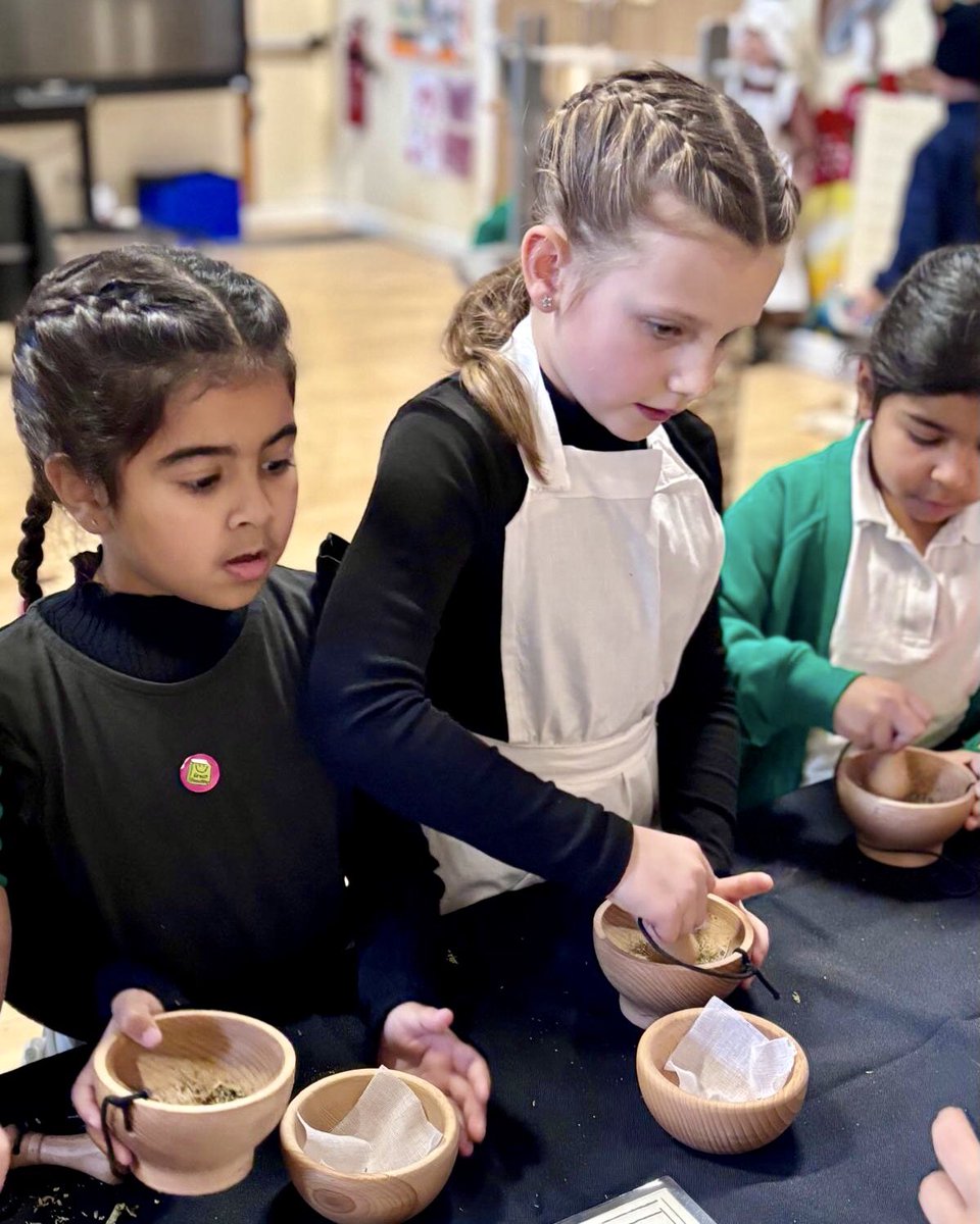 The Smallberry Green Primary School tweet media