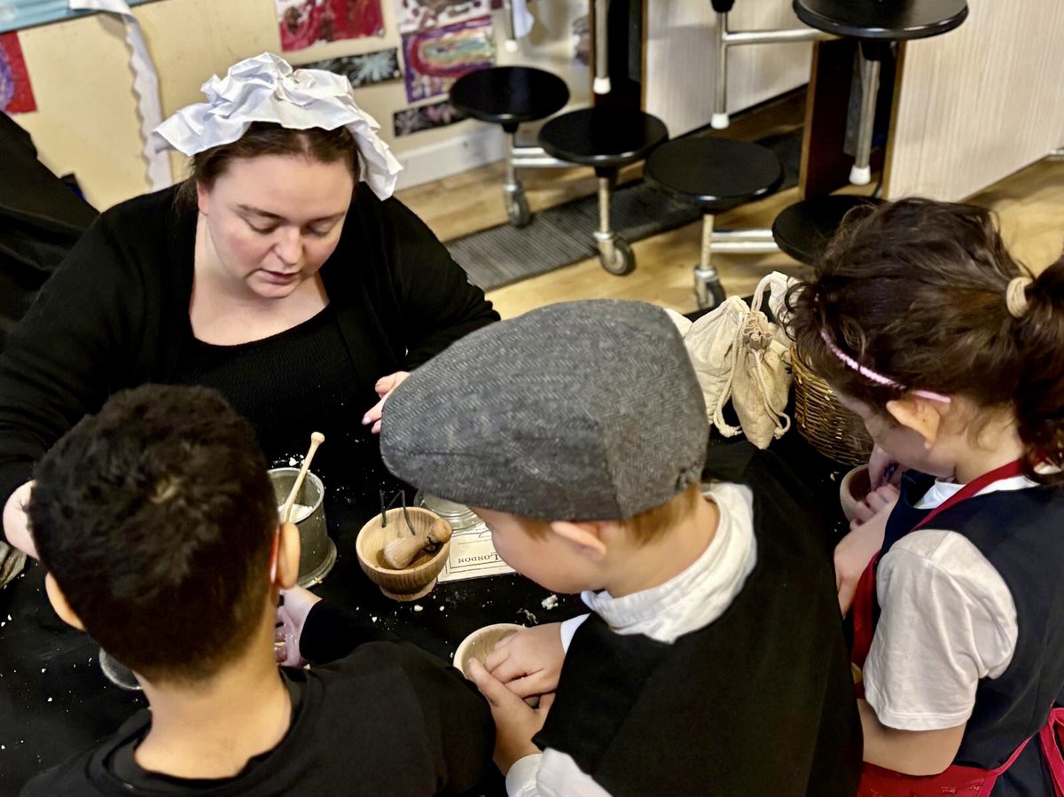 The Smallberry Green Primary School tweet media