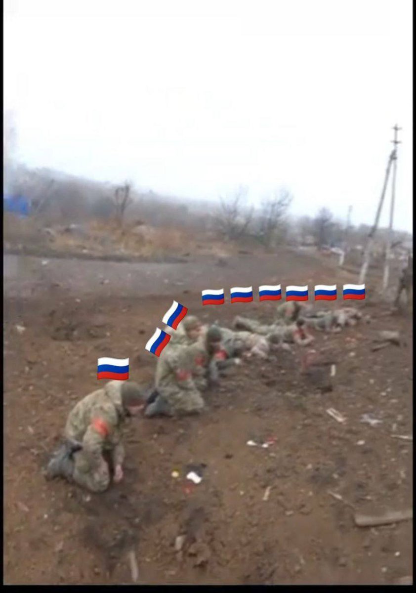 Відвоювалися.

Не розстріляли, а завмерли перед відправкою до «обмінного фонду».

t.me/mysiagin/31844