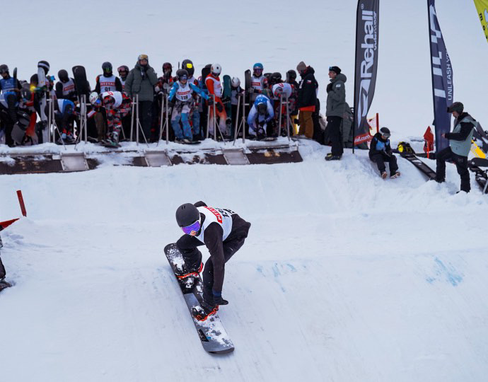 Scottish snowboarder @mackenzie_patrick14 was competing last week in the Europa Cup and Junior FIS Snowboard Cross Races in Pitzal.

Despite being young enough to compete in the Junior races, he held his own in the EC race against much more experienced riders. He finished 32nd.