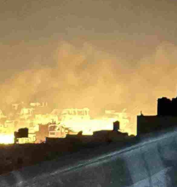 نذكركم ان بيت لاهيا تعيش ابادة و تطهير عرقي علني امام العالم بدون اي مقومات دفاع مدني او اسعاف.

الجيش يستمر بحرق ونسف البيوت