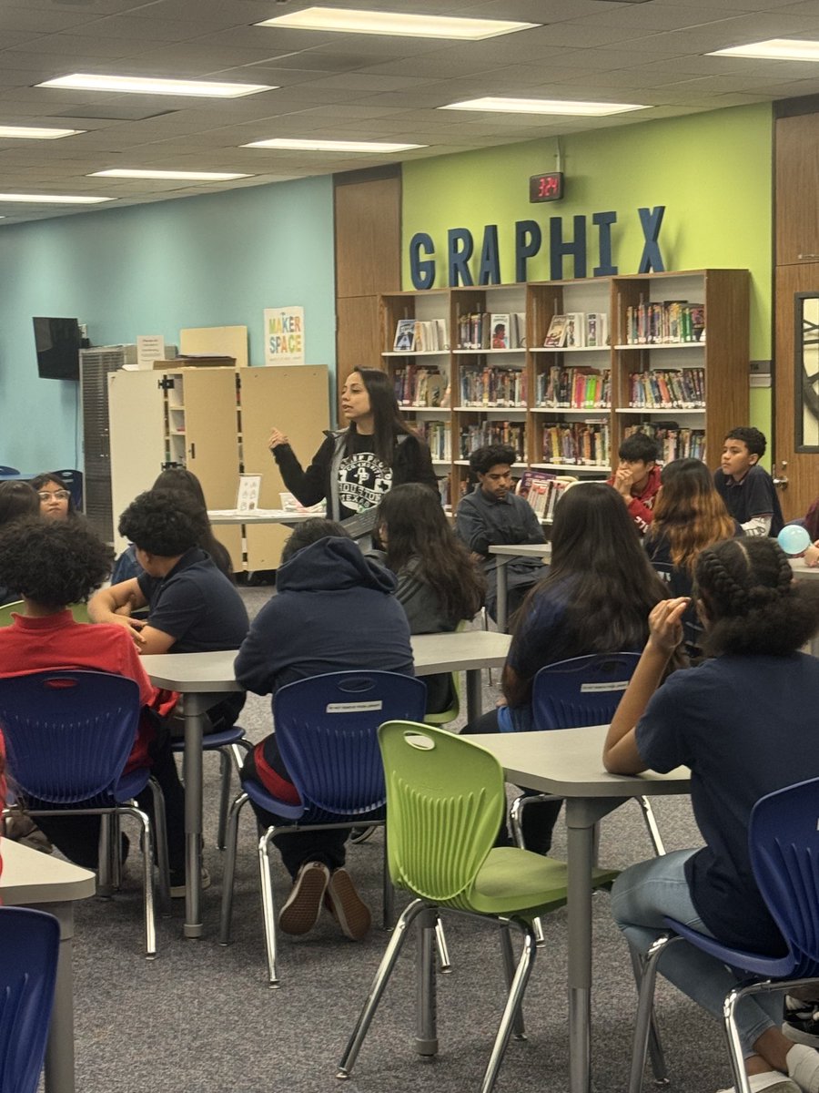 OlleCounselors's tweet photo. Ms.Trejo knocked it out of the park today talking about GPA to our 8th graders! 📚🦉 https://t.co/mwx4CmUDdS