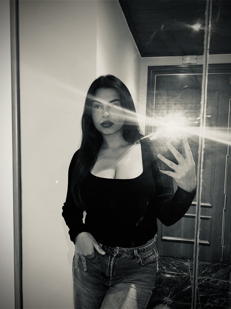 Duniaa🦂 tweet media