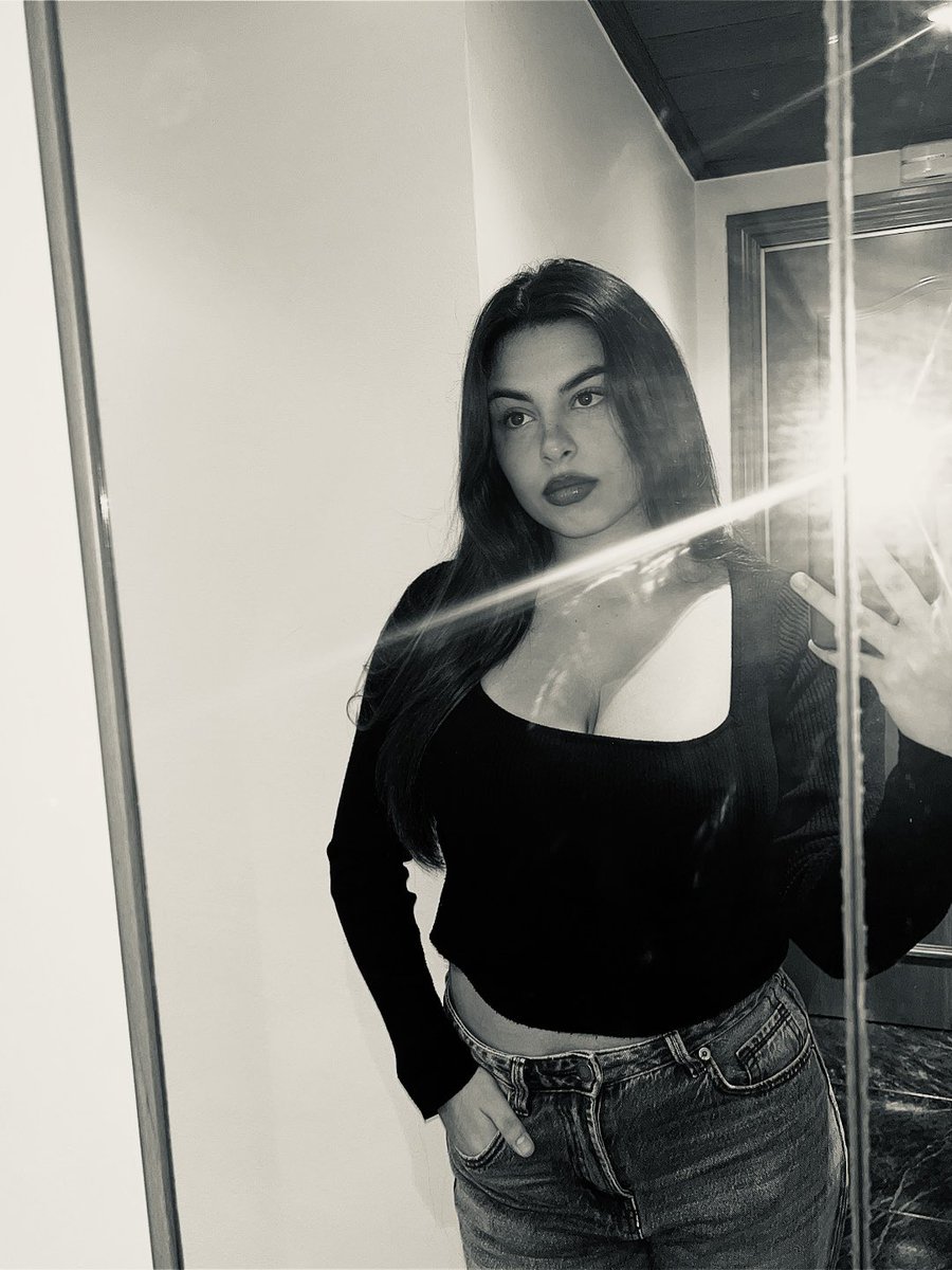 Duniaa🦂 tweet media
