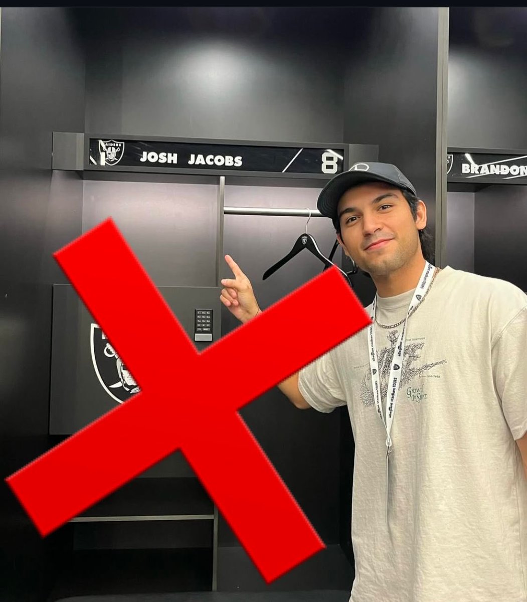 Cadechamps's tweet photo. VERGÜENZA. 

Hoy somos afectados por la mala planeación del comisionado y su “consejo”. Nos quieren censurar y no lo toleraremos.

Exigimos justicia. @NFLFANTASY2021 @FantasyNacion 

#Cadechamps https://t.co/ccRoOyR9Wg