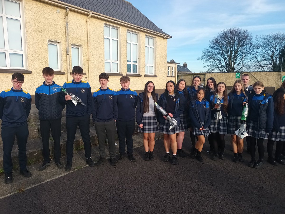 Coláiste Íosagáin tweet media