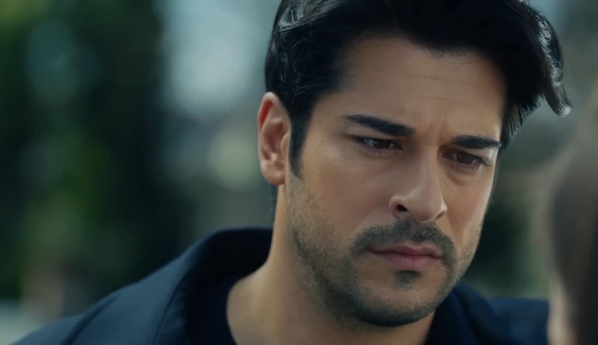 Onica_'s tweet photo. Nihan:"Hai trovato qualcosa?"
Kemal:"Nihan, ti amo tanto"

Si sente in colpa pur non avendo colpe 💔

#endlesslove https://t.co/WbJeXKJXlA