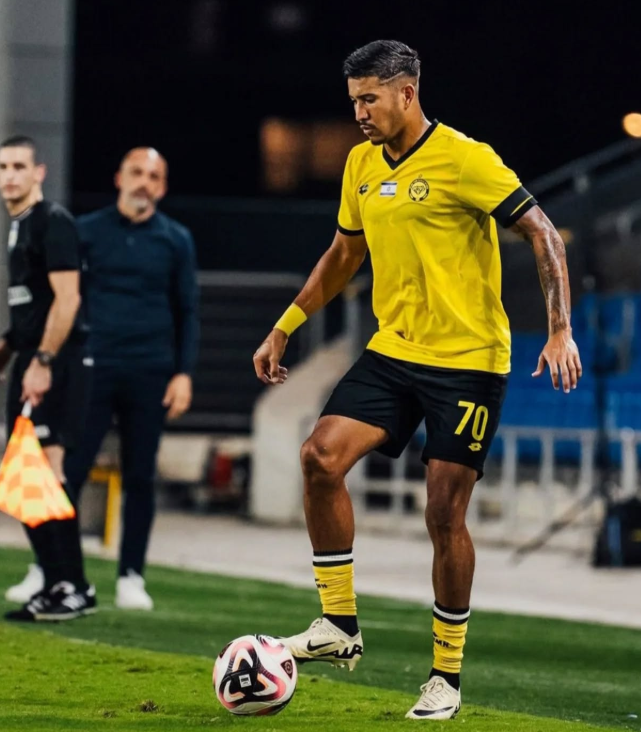 ¡PROTAGONISTA!

Freddy "Pico" Vargas jugó 80 minutos y DIO ASISTENCIA con Netanya que empató 2-2 vs Ashdod en la Primera División de Israel.

El venezolano acumula 5 asistencias en sus últimos 9 juegos disputados en Israel.