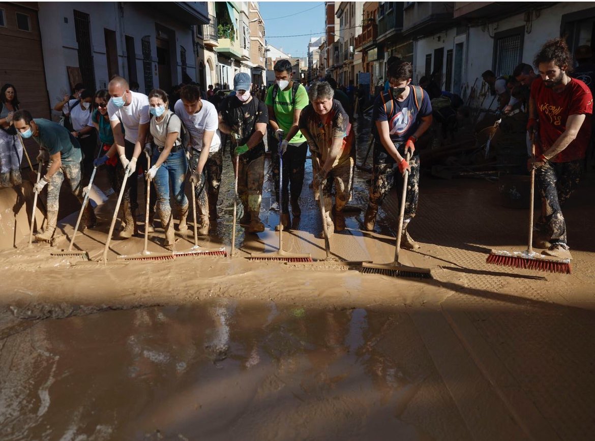 armando_marte's tweet image. La Dana nos ha demostrado que la generación de cristal son 20 incels amargados y llorones como este. 
Los otros tienen carácter y ganas de luchar. Tenemos una nueva generación muy buena.