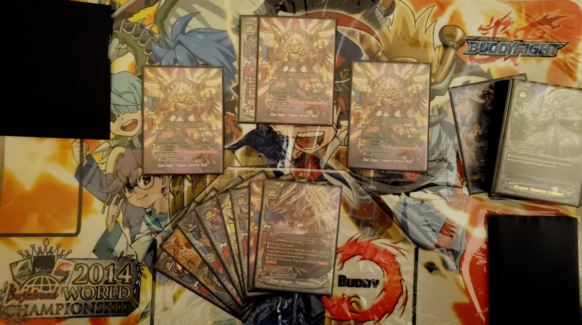 Slowly updating decks with #Buddyfight's 10th anniversary cards.
1st on the list was the deck that started it all, DUEL SIEGER, that still contains cards from the game's first year.
Finally managed to summon 3 copies on the field all at once! The Dream.
Decklists to come.