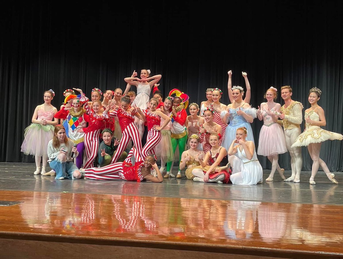 market_sleuth's tweet image. I love dress rehearsal! 🩰 We have 149 dancers this year for the 2.5hr performance which runs 4 shows next weekend (with 2 nearly sold out). My daughters have 6 roles combined for Act 1 &amp;amp; 2. ❤️🎟️😊