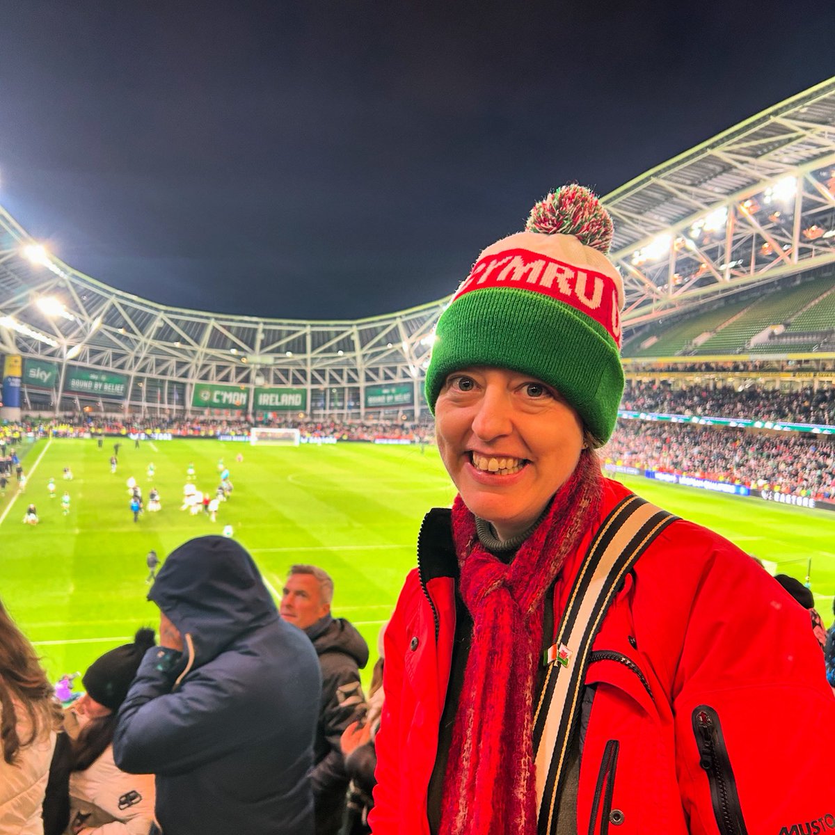 ElinMBurns's tweet photo. 😀🏴󠁧󠁢󠁷󠁬󠁳󠁿⚽️❤️ https://t.co/3Nzj4rdfY6