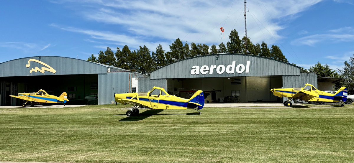 SERVICIOS AÉREOS | Pulverización, fertilización y siembra. 🌱✈️

¡Contáctanos!