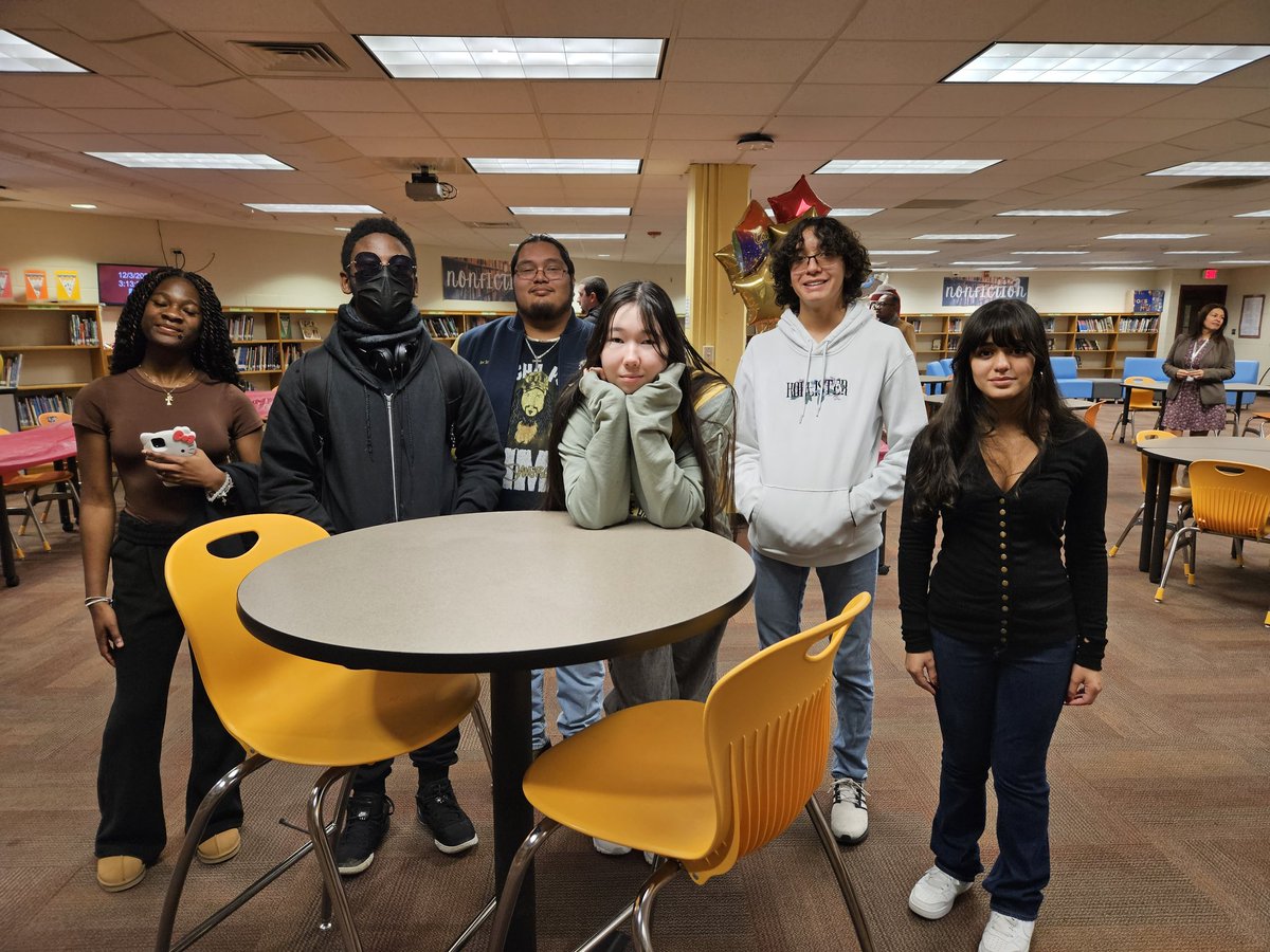 Congrats, and welcome to the Wayfind Class of 2029 at @sunvalleymsnc . Shoutout to the Sun Valley Scholars in the Class of 2028 who participated in the celebration. @ucpsnc @wingateuniv