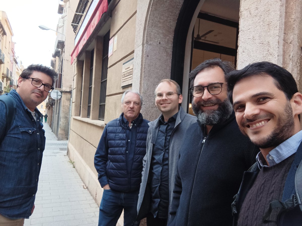decastells's tweet photo. Always a pleasure to visit @DeptEconomiaURV @ECO_SOS_URV 
Today to present my work on "#BrightGreen" #cities https://t.co/CpbYPPWBra