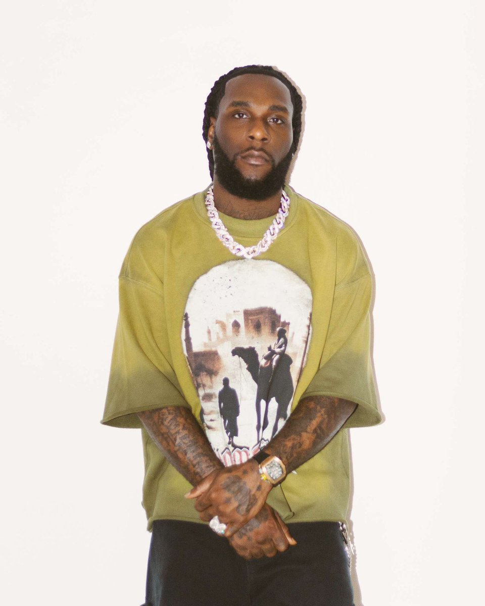 BurnaBoyOnChart's tweet photo. @burnaboy ties with the most songs (7) on the Year-End Apple Music Top 100 Chart for the entire Sub-Saharan Africa:

#1 Tshwala Bam (Remix)
#2 City Boys
#3 Last Last
#4 Tested, Approved &amp; Trusted
#5 It’s Plenty
#6 For My Hand
#7 Dey Play https://t.co/4mJkqr01SG