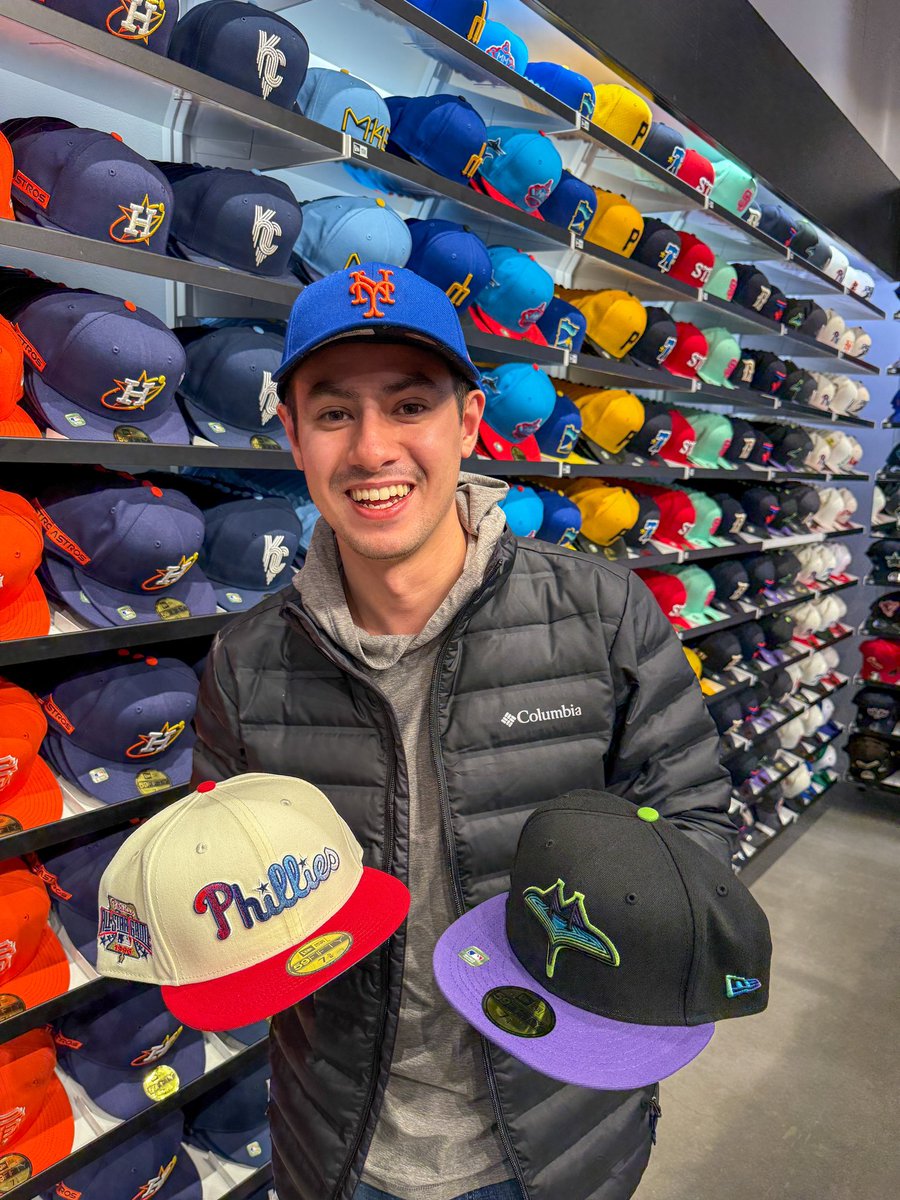 TylerBoronski's tweet photo. Stepped into baseball heaven ⚾️🧢🔥
@mlbstorenyc 📍
#mlb #baseball #baseballcontentcreator #mlbfits #mlbstorenyc #mlbstore #baseballlifestyle #baseballapparel https://t.co/gKMaxQp6YY