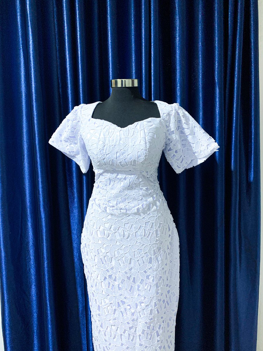 Made this dress expressly for a customer that has a funeral to attend tomorrow 😩😩