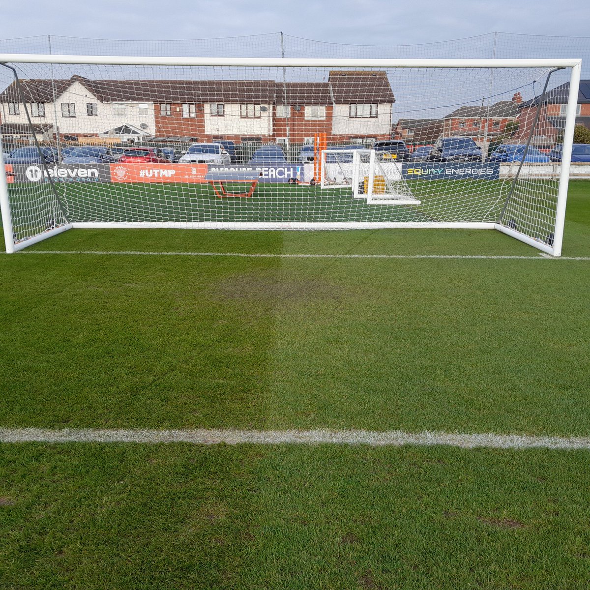 Mark Shuttleworth (@mshutty3) on Twitter photo Still decent considering the amount of uses they've had.
Some <a href="/Aitkens_turf/">๐ธ๐๐๐๐ผโ๐</a> slow release applied last week to keep them ticking over nicely.
2 goalmouths mint (furthest away), other 2 getting worn. Still decent considering the amount of uses they've had.
Some <a href="/Aitkens_turf/">๐ธ๐๐๐๐ผโ๐</a> slow release applied last week to keep them ticking over nicely.
2 goalmouths mint (furthest away), other 2 getting worn.