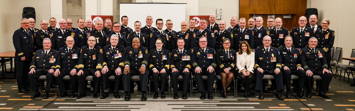 redwoodwoof's tweet image. The group of fire chiefs from across Canada prior to venturing out to day long meetings in Ottawa. @CdnFireChiefs @AbChiefs