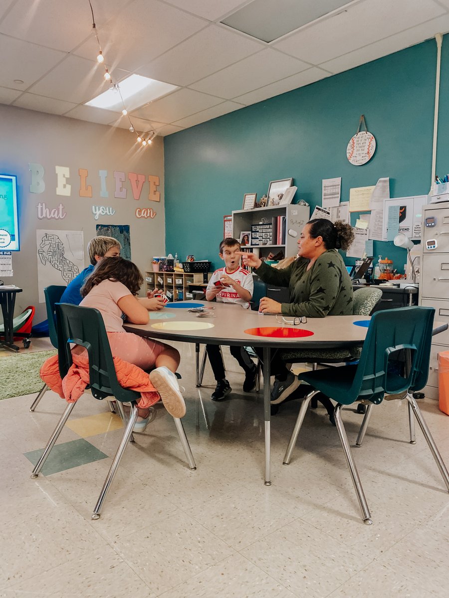 Duello_AP's tweet image. So thankful for our amazing special education teachers as well as our incredible ELL teacher! They come up with the most creative ways to engage our little learners! #WeAreDuello #ProudAdmin @DUE_Principal