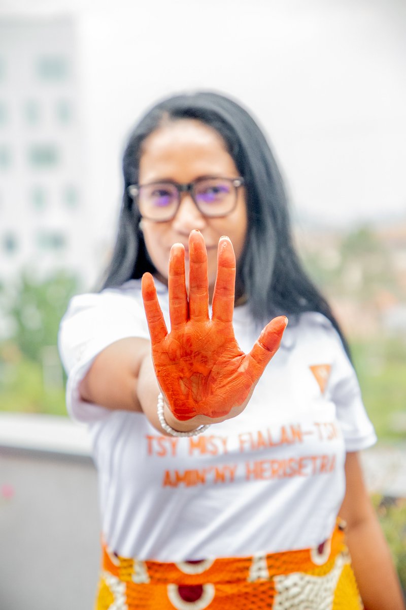 PamMadagascar's tweet photo. #ZeroTolerance for #GBV is a value @PamMadagascar staff uphold daily, fostering a safer workplace & improving @WFP's operations.
We call on all partners to champion the #RespectCampaign—not just during #16DaysofActivism, but year-round.
Let's ensure #NoExcuse for violence. https://t.co/k5gYVMZbVG