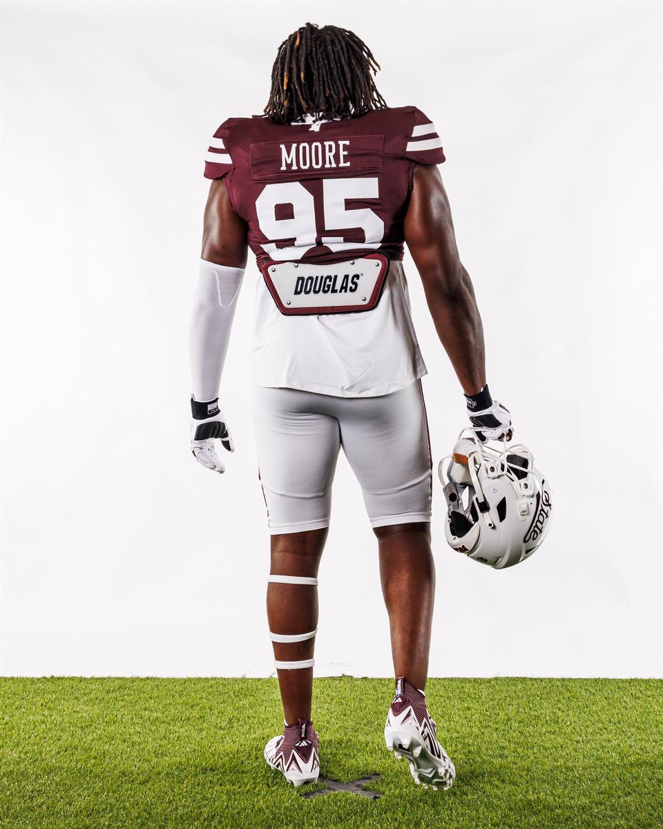 Gabe Moore tweet media