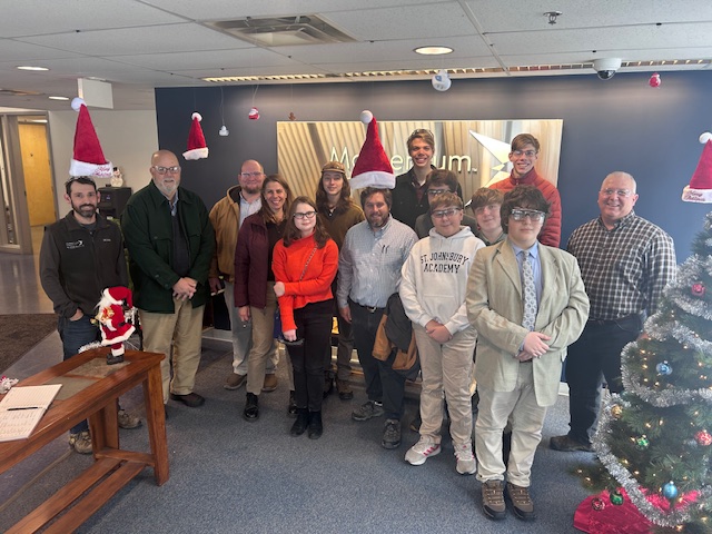 MomentumMfg's tweet photo. This morning, we welcomed the talented @StJAcademy Robotics Team to our Vermont facilities to see how #robotics drives innovation in #manufacturing. We’re proud to support their journey to become the #futureleaders in robotics and automation. https://t.co/ggyCuSwIEi