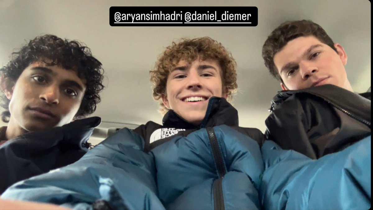 yurincarnated's tweet image. walker smiling big asf while aryan looks like hes about to kill someone and daniel is just the sweetest ever😭