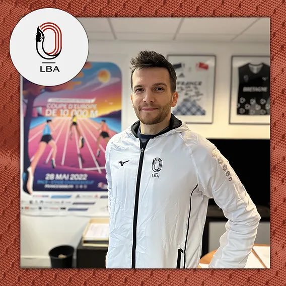 Mais bien sûr, le coach a besoin d’être épaulé, c’est pour cela que :

<a href="/DJEIB23/">DJEIB23</a> apporte son expérience 👨🏼‍🦳 en tant qu’assistant coach (surtout pour signer les papiers administratifs, notre coach est mineur)

Palmarès:
Analyste statistique de l’ombre depuis 4 ans 📊
Stick dunkeur