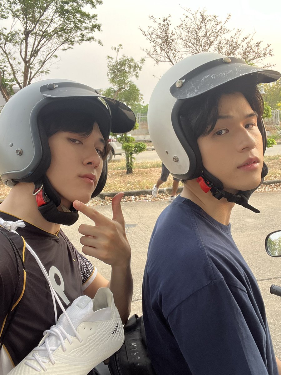 ได้เวลาส่ง เซนต์ ชิน กลับ และเพื่อนๆคุณครู แก๊งเขี้ยวมังกร กลับไปโลกตัวเอง ขอให้ ทุกคนเป็นมิตรภาพที่ดีต่อไปยาวนาน ขอบคุณชิน ที่ทำให้ทุกคนรู้จักโลกของชิน ขอบคุณที่เหนื่อยด้วยกันมา ขอบคุณสำหรับทุกอย่างที่ทำให้ ทุกคนในโลกนี้มารู้จักและรักไปด้วยกัน ขอให้ได้เป็นนักฟุตบอลที่เก่งที่สุด