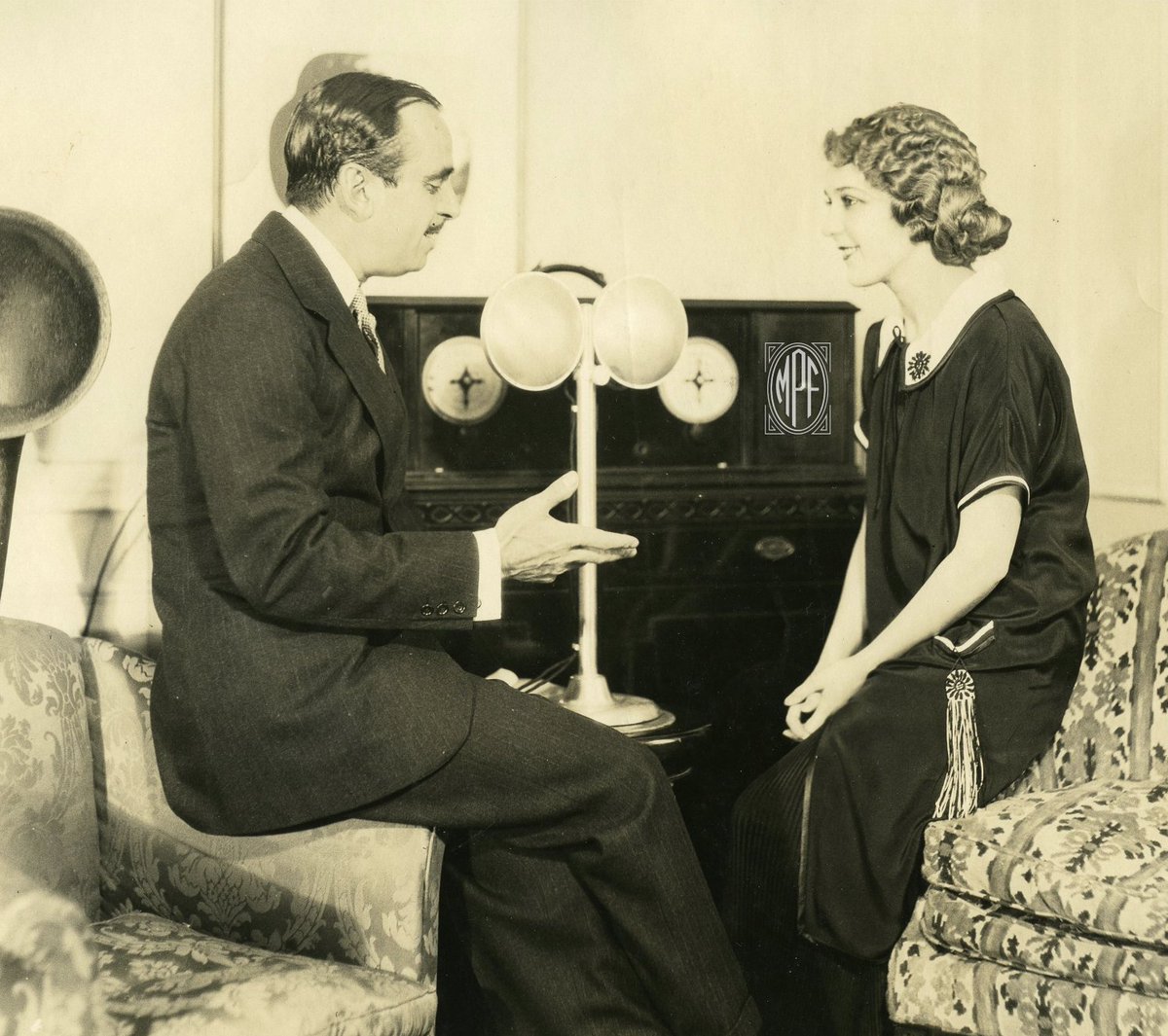 Mary Pickford tweet media