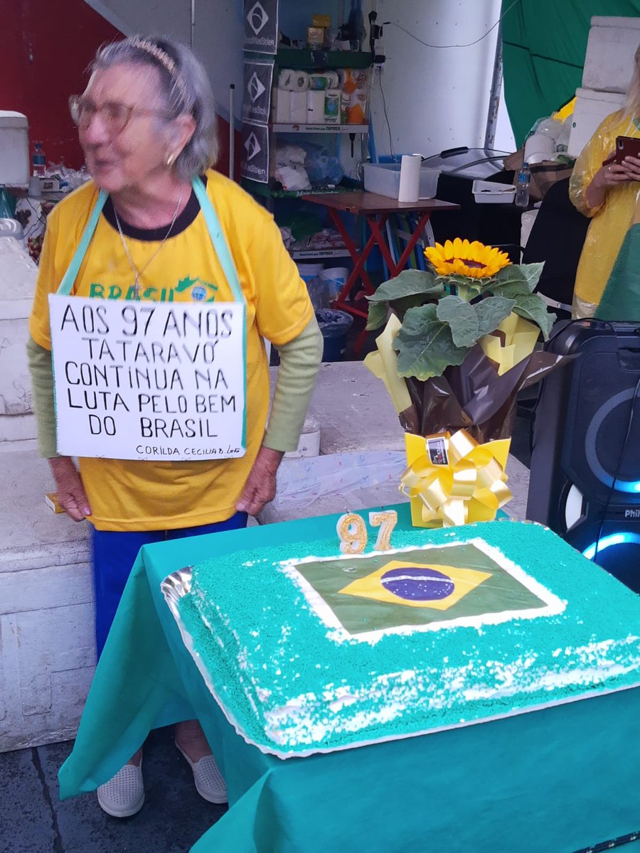 GOLPE NA CORÉIA DO SUL / GÓPI NO BRASIL