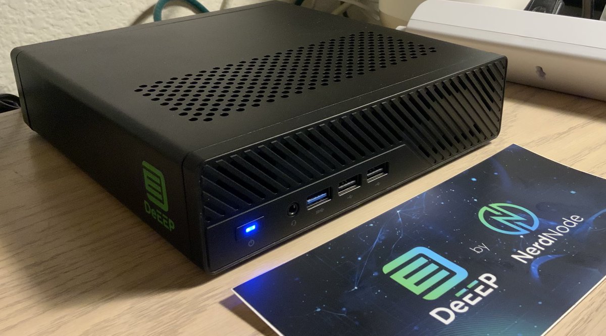 LGpsllc's tweet photo. If you are into #Nodes you really should check out @DeEEPNetwork & @nerdnode1
Just received my #DeEEP Device. As advertised, plug & play! Takes all the headaches away for running your nodes!
Too easy! Even Bart gets it! https://t.co/x1blt80LD9