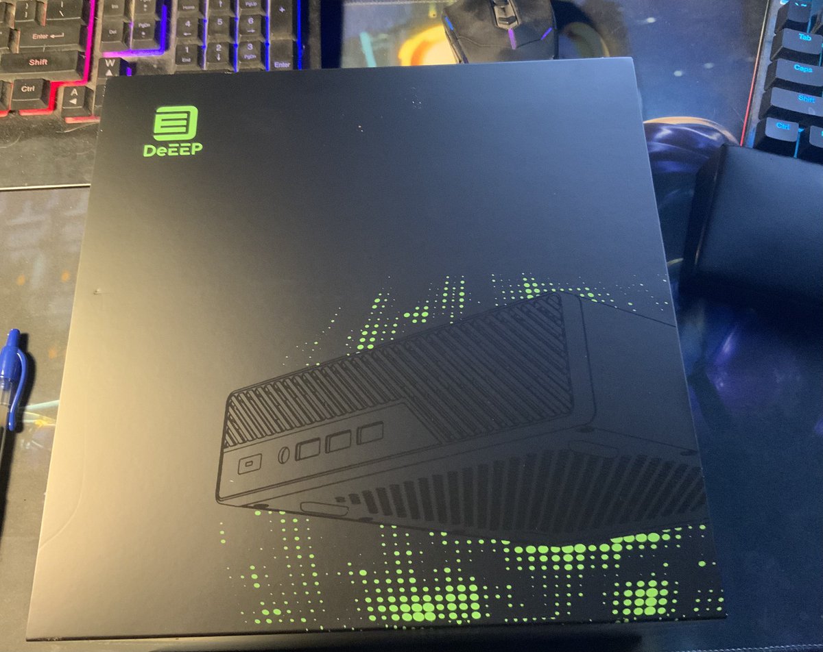 LGpsllc's tweet photo. If you are into #Nodes you really should check out @DeEEPNetwork & @nerdnode1
Just received my #DeEEP Device. As advertised, plug & play! Takes all the headaches away for running your nodes!
Too easy! Even Bart gets it! https://t.co/x1blt80LD9