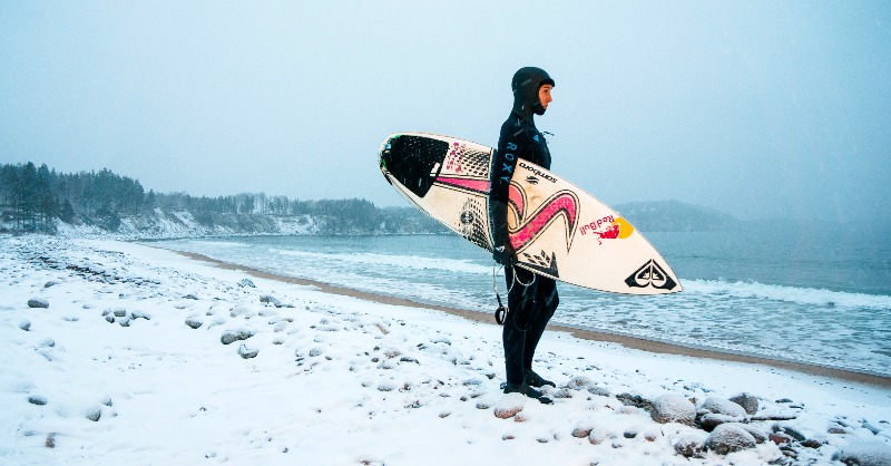 surfertoday's tweet photo. Explore our 20 tips for making cold water surfing an enjoyable experience. Here's how to survive the low temperatures before, during, and after a winter surf session.
#coldwatersurfing #coldwatersurf #coldwatersurfer #surf #surfing