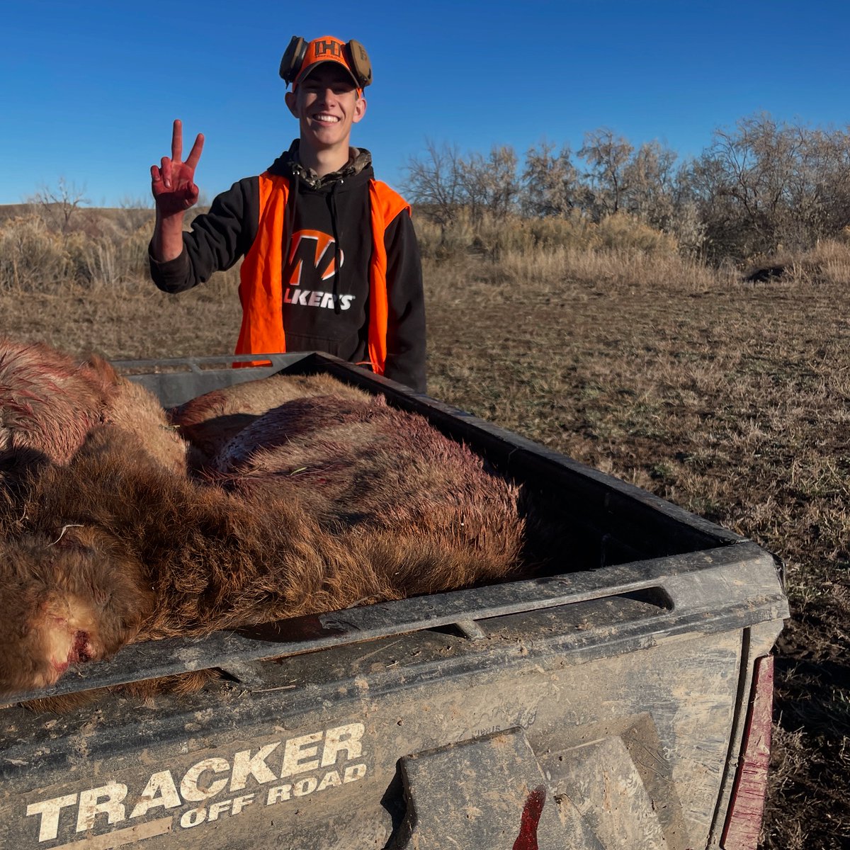 FredEichler's tweet photo. Trent and I doubled on cow elk this week and added some great meat to the freezers.
@BassProShops
@Cabelas
@Trackeroffroad
@LeupoldOptics
@MossbergCorp
@TeamHornady
#EverythingEichler #FulldrawOutfitters #FieldToTable #TrackerOffRoad #bassproshops #cabelas https://t.co/9RIRsntRQ3