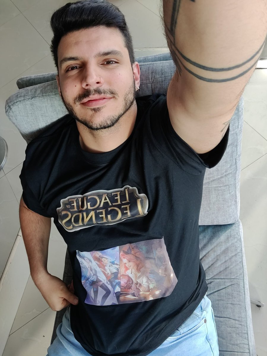 axeldavidtwo's tweet photo. Quién me limpia ? 😈😈😈 https://t.co/TXfmv9rMBD