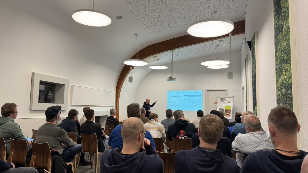 Packed room for <a href="/DarrylvdPeijl/">Darryl van der Peijl</a> and #AzureLocal at #APEXXL