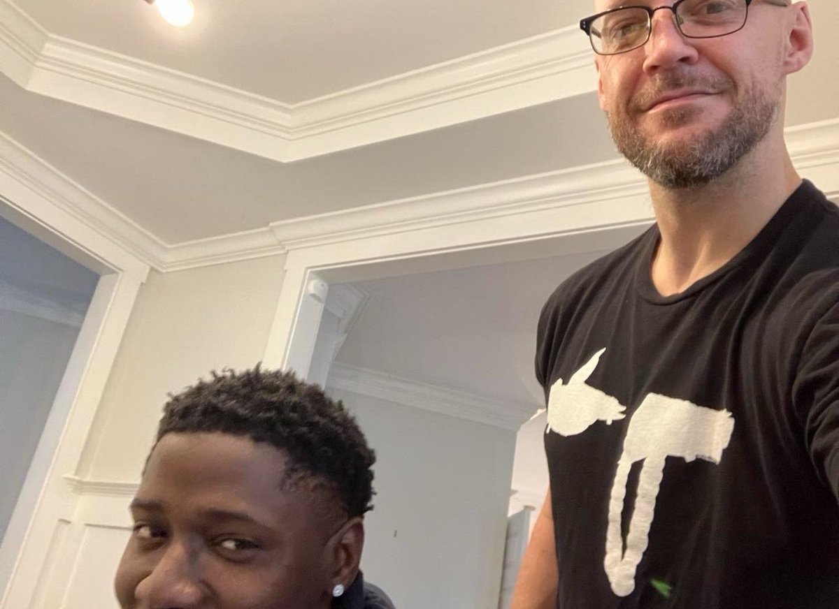 shaquillekokumo's tweet photo. Max, You are the reason I want to be an attorney. From meeting you when I was 17 at the Fulton county public defender’s office to now, I’ve always looked up to you. Aside from being my mentor, you are one of my closest friends. Love you Max 💚 @MaxGoddard13 https://t.co/QLeqs4REqy
