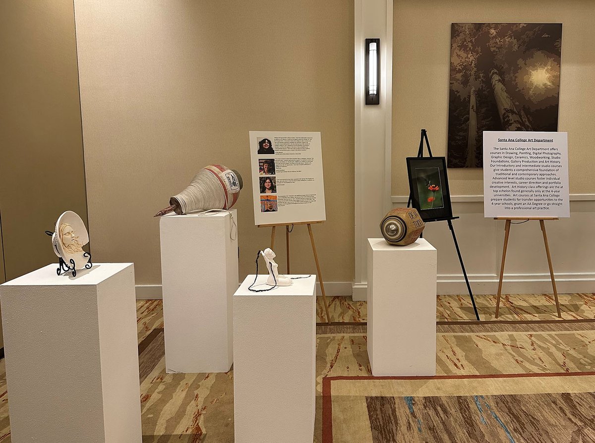 SAC Art Department to Host Ceramics Guild Holiday Sale and C105 Exhibit on Dec. 7
sac.edu/newsroom/Pages…