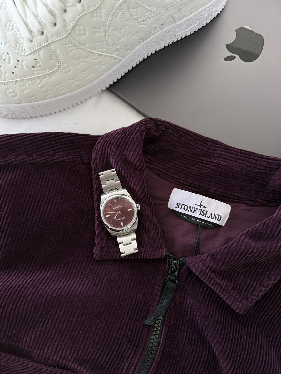 its_shevi's tweet image. My dream watch finally came in. 2019 Rolex Oyster Perpetual 39 Grape Dial 🍇