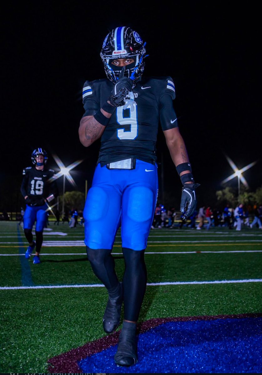 O'Lontae Dean | 3⭐️DB | C/O 2025

Athletic, versatile &amp; explosive
Can give you quality reps at several defensive positions
Really good ball skills
Fantastic range at safety
Great closing speed
Playmaker in the secondary 
Excellent ball tracking skills
Comes downhill like a LB