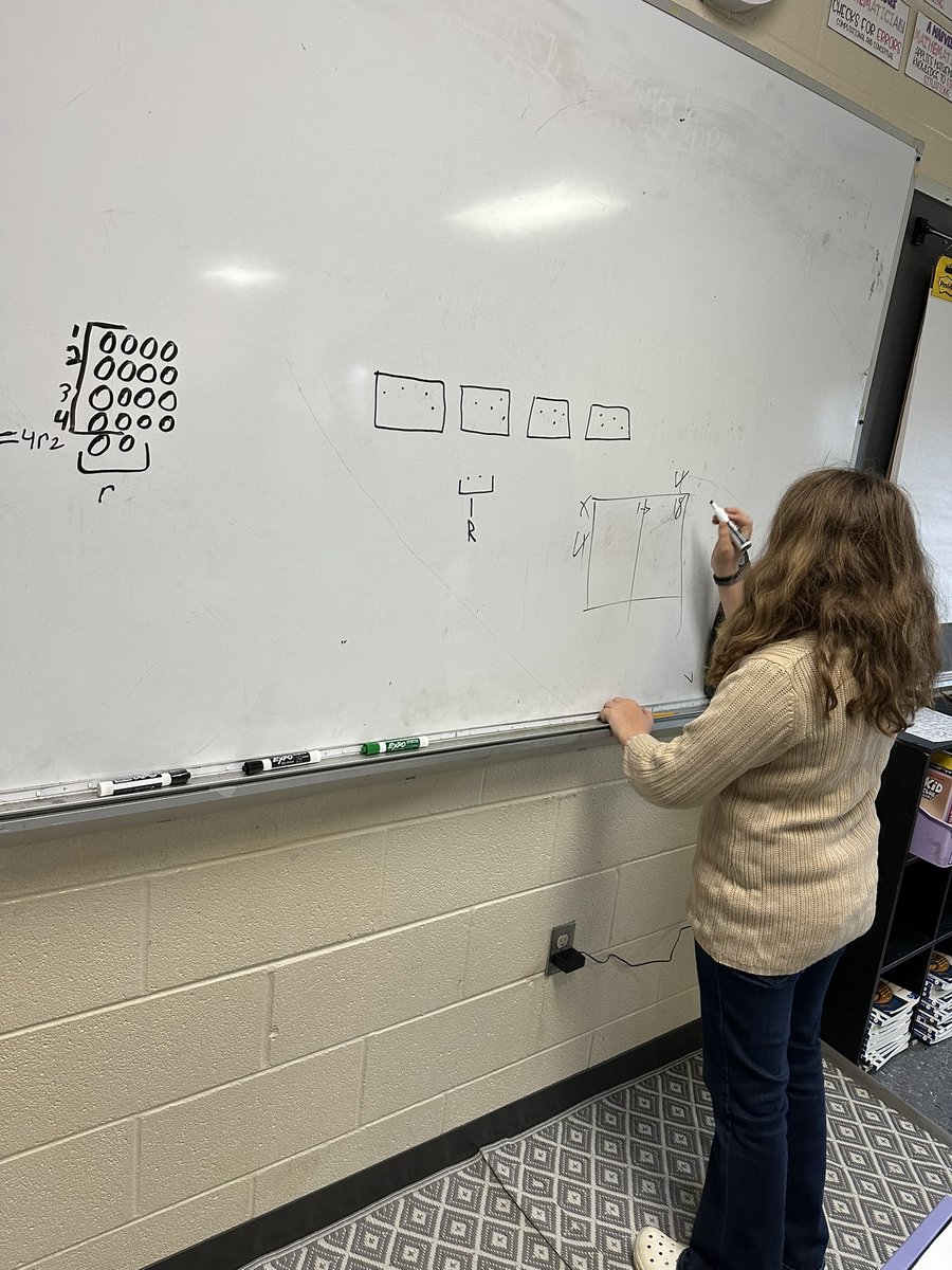 edgellcation's tweet image. Working with division and remainders… love the discussion on different models and ways. The true discussion is “what do the numbers represent?” It’s the reading part of math 🤍 
#edgellcation #readinginmath #realworldconnections