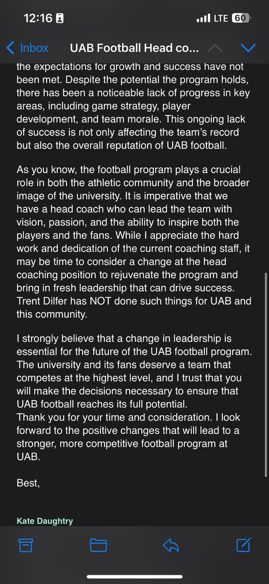 K8te_k8te_k8te's tweet photo. My note to @UAB_AD and @DilfersDimes
#firedilfer #freeuab #goblazers https://t.co/5I6GO3HqXq